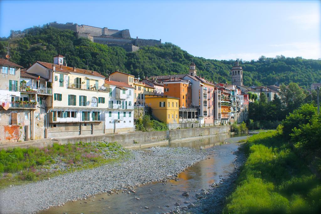 Albergo Al Castello กาวี ภายนอก รูปภาพ